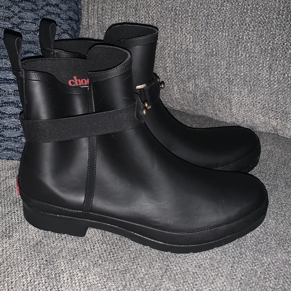 Cute Black Ankle Chooka Rain Boots (Like New) Great Condition